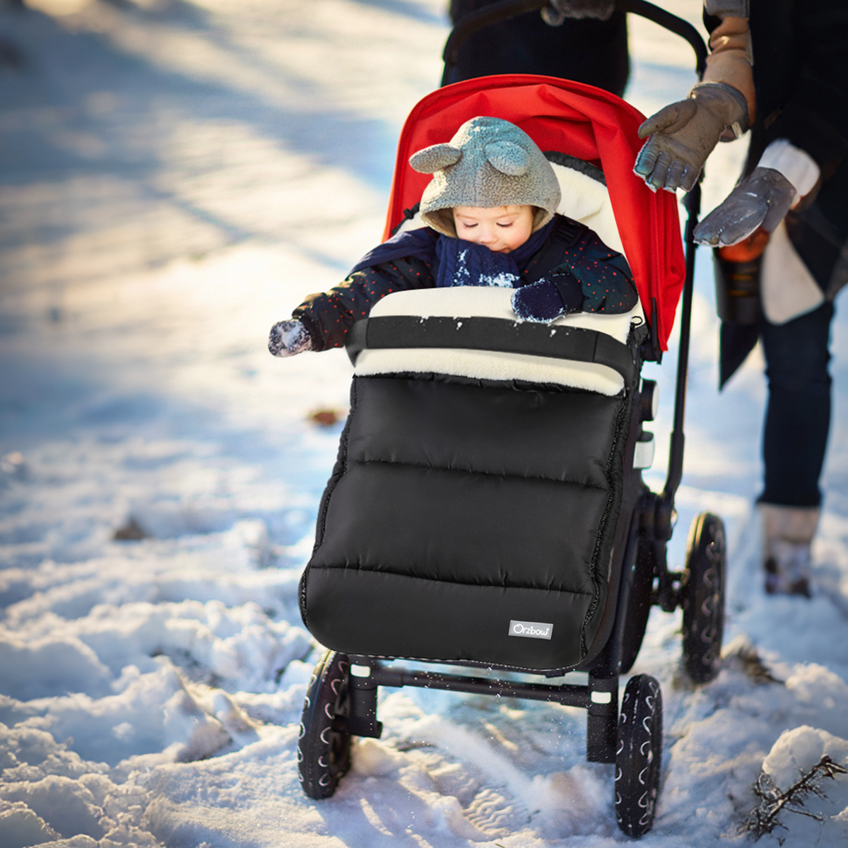 Orzbow Fußsack für Kinderwagen universell, leicht zugänglicher Reißverschluss, rutschfeste Rückseite, Cape mit Reißverschluss, warmes, dickes Fleece, viel Platz, 95*46 cm, maschinenwaschbar, wasserabweisend, Schwarz und Weiß